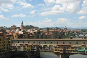 Трагедия в Бухаресте: пожар в ночном клубе унес жизни 29 человек