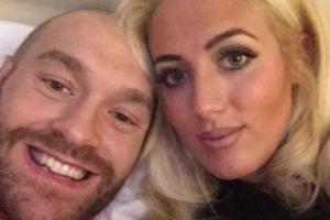 Жена Тайсона Фьюри будет болеть за мужа в короткой юбке