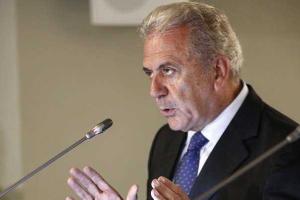 Украинцам, имеющим биометрические паспорта, первыми отменят визы