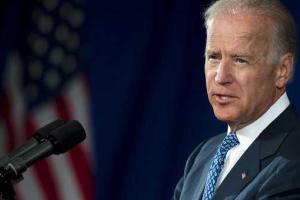 Украина находится на "перекрестке": 2016-й год станет для нее решающим, - Байден