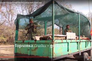 Боевики показали ОБСЕ "доказательства" службы наемников в армии Украины - флаги США, ЕС и "польский" сапог