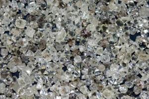 В Якутии на дорогу сошел оползень с алмазами 