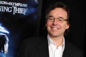 Режиссер фильма «Один дома» снимет новый рождественский фильм 