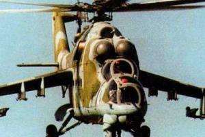 Над Москвой летают боевые вертолеты Ми-24 