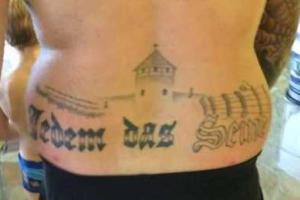 Немецкий политик сядет в тюрьму за нацистское тату