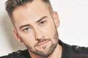 Охраннику Дмитрия Шепелева сломали пальцы и нос