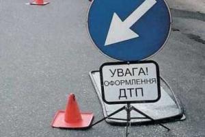 ДТП в Мариуполе: пьяные мужчины врезались в военный автомобиль 