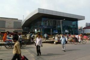 Десять человек погибли при крушении самолета в Индии