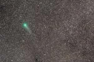 К Земле летит яркая комета «Каталина», которую можно будет увидеть невооруженным глазом