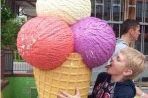 В Италии украли гигантский рожок мороженого