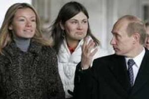 Путин рассказал, что его дочери "никуда не лезут"