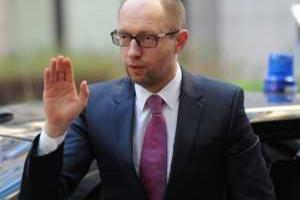 Яценюк заявил, что не обещал народу "золотых гор" 