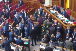 Без горящих шин. В 2016 году будет молчаливое недовольство действиями власти, - политолог