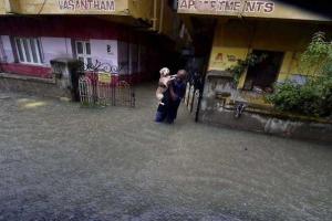 В Индии 14 пациентов больницы погибли в результате наводнения