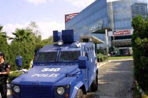В Турции расстреляли редакцию газеты Hürriyet: в помещение офиса попало 6 пуль