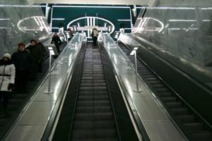 Москвичка впала в кому и умерла после падения с эскалатора