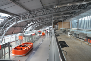 В Варшаве из-за угрозы взрыва эвакуирован аэропорт