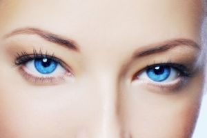 Ученые рассказали, откуда взялись люди с голубыми глазами