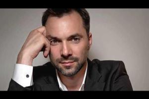 Арестович о суде над подозреваемым в убийстве Бузины: Дело шито гнилыми нитками