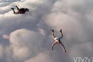 Финн без парашюта прыгнул с 4-километровой высоты