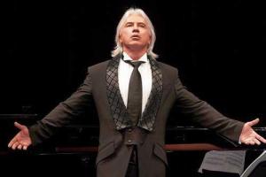 Больной раком Дмитрий Хворостовский обратился к поклонникам 