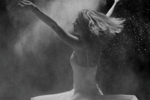 Глюкоза опубликовала новое видео на песню «Согрей»