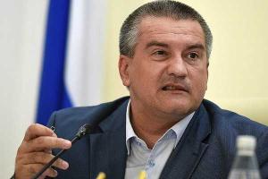 Глава российской администрации Крыма матерится в прямом эфире и «начинает понимать Сталина»