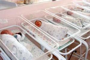 Крымчанки массово едут рожать на материковую Украину