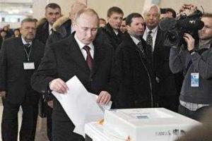 Путин еще не решил, будет ли баллотироваться в президенты в 2018 году - Песков