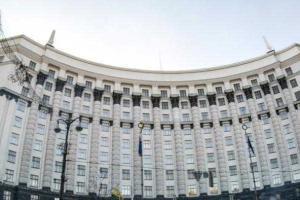 Эксперт: При переформатировании Кабмина больше всех пострадает Порошенко