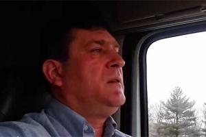 "Поющий дальнобойщик" Владимир Дубовский исполнил новый хит о Рамзане Кадырове