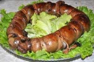 Британец круто "попал", назвав национальное блюдо Киргизии "лошадиным пенисом"