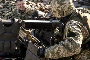 Эксперт: Порошенко попал в "минскую западню"
