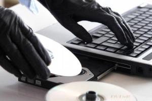 Хакеры атаковали Бундестаг по поручению властей РФ