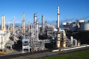 Китай понимает, что Россия на грани исчезновения и начал покупать нефть у США, - СМИ