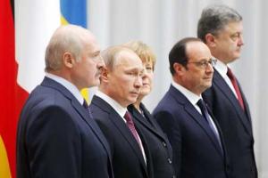 Нусс: Изменения в Конституцию Украины отложены