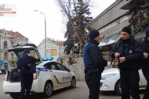 Вооруженные люди захватили киевский отель и прогнали полицию - силовики бездействуют