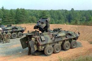 В оккупированный Краснодон пригнали шесть вагонов с боеприпасами и три платформы с ББМ