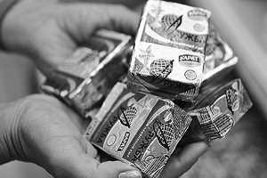 Украина ввела торговые меры против России