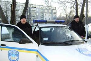 Кировоградские полицейские спасли мужчину, который упал в ледяную воду