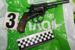 В Киеве полиция задержала мужчину, перевозившего оружие