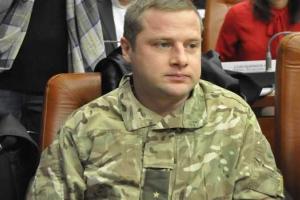 Участник боевых действий требует запретить продавать алкоголь людям в военной форме