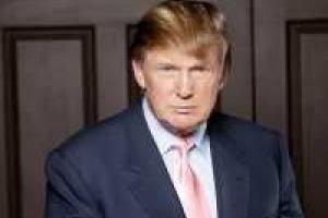 В небе над Калифорнией самолеты написали оскорбления в адрес Дональда Трампа