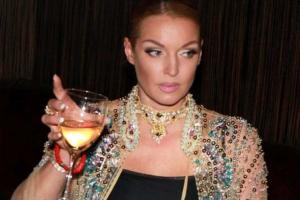 Волочкова посоветовала действенный метод борьбы с похмельем