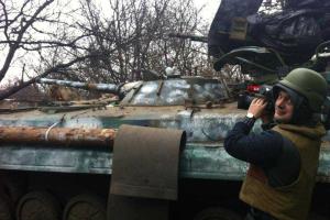 23 февраля сепарам довелось пить водку без праздничного салюта - журналист