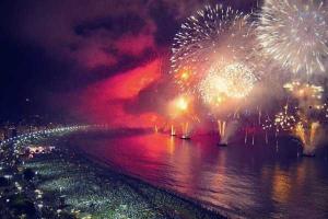 Новогодний салют в Пекине привел к образованию ядовитого смога 