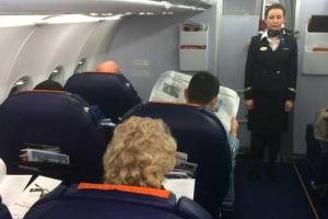 На борту Boeing-777, летевшего из Нью-Дели в Сингапур, умер 30-летний пассажир 