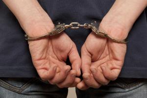 Педофил из Самары изнасиловал падчерицу и снял свою дочь в порно