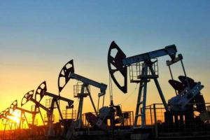 Россия и Саудовская Аравия договорились о заморозке добычи нефти 