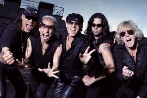 Солист Scorpions рассказал, как вытирал слезы украинскими флагами